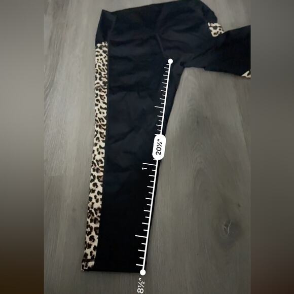 Zyia Active Brilliant Leopard Pocket High Rise Capri Animal Print Leggings‎ 6-8 - Picture 11 of 11